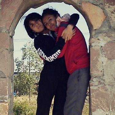 mi corazon esta roto..tengo un poco de pegamento, inhalalo  conmigo y ayudame a pegarlo