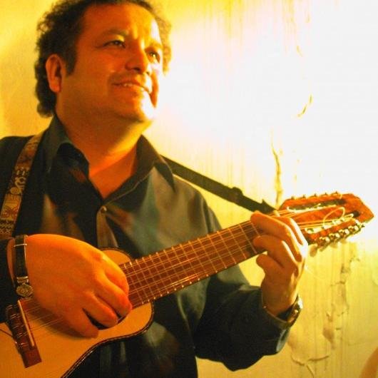 Músico, Arreglista y Compositor. .