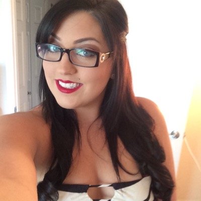 BlondeBarbie222's profile picture. Katy
23 years