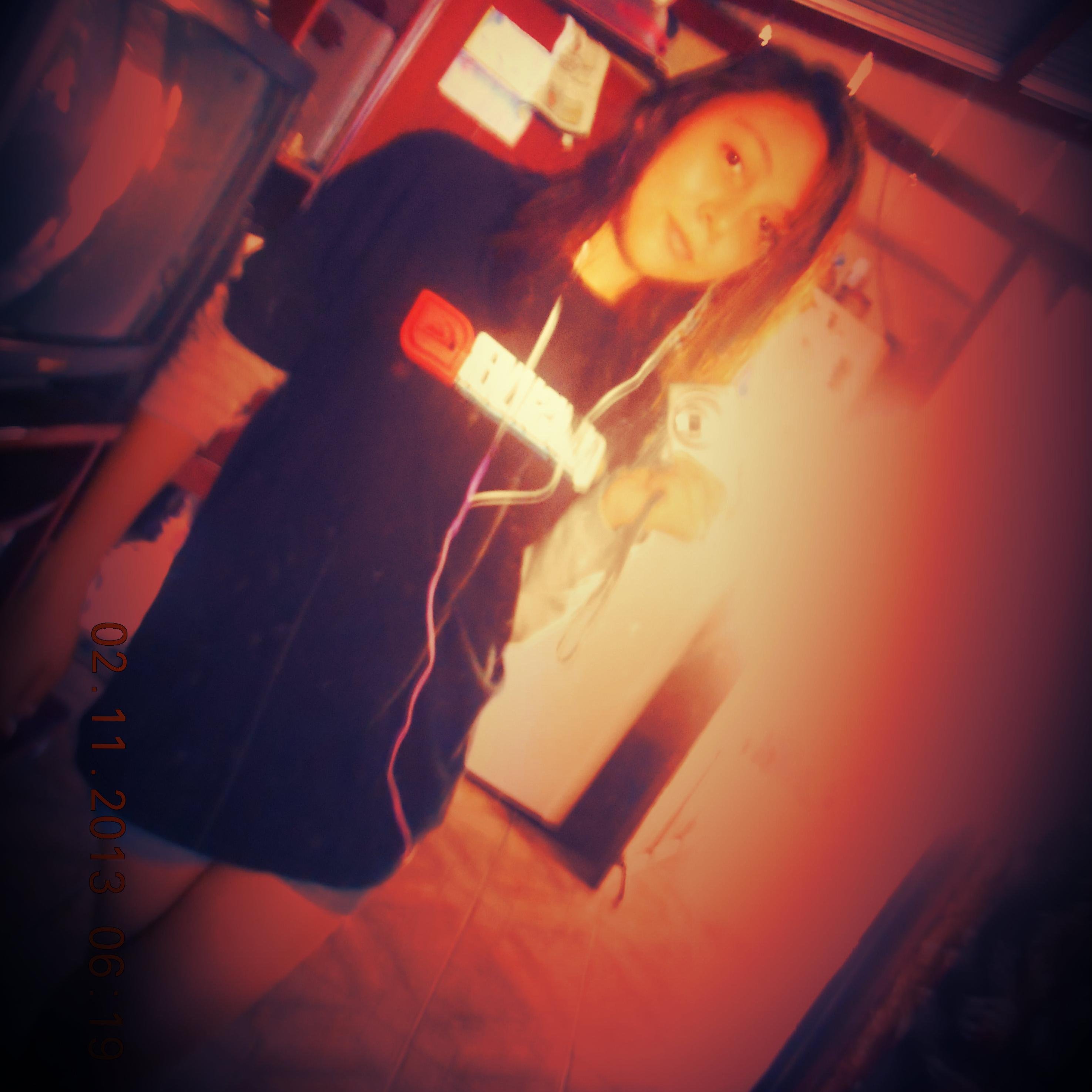 J.L.D.D                             Bff:3   vanessa ,sandoval ,urroz, xina ,         las mejores :)                         I Love music lml