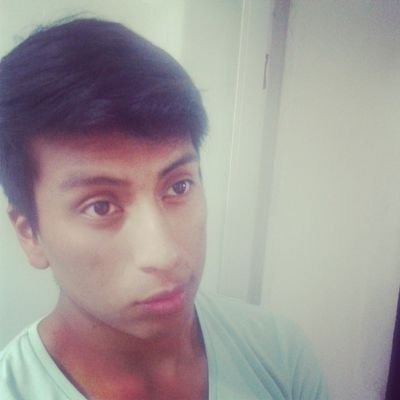 Para triunfar no solo es necesario ascender, algunas veces tendremos que caer... Para todo lo demás HAKUNA MATATA!!! 
Médico en formación =)