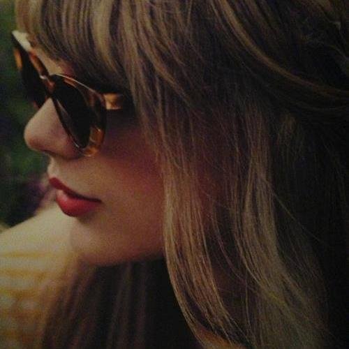 Hi guys. Follow me and i'll follow back. Very happy to make  acquaintance of Swifties and Directioners all over the world :))