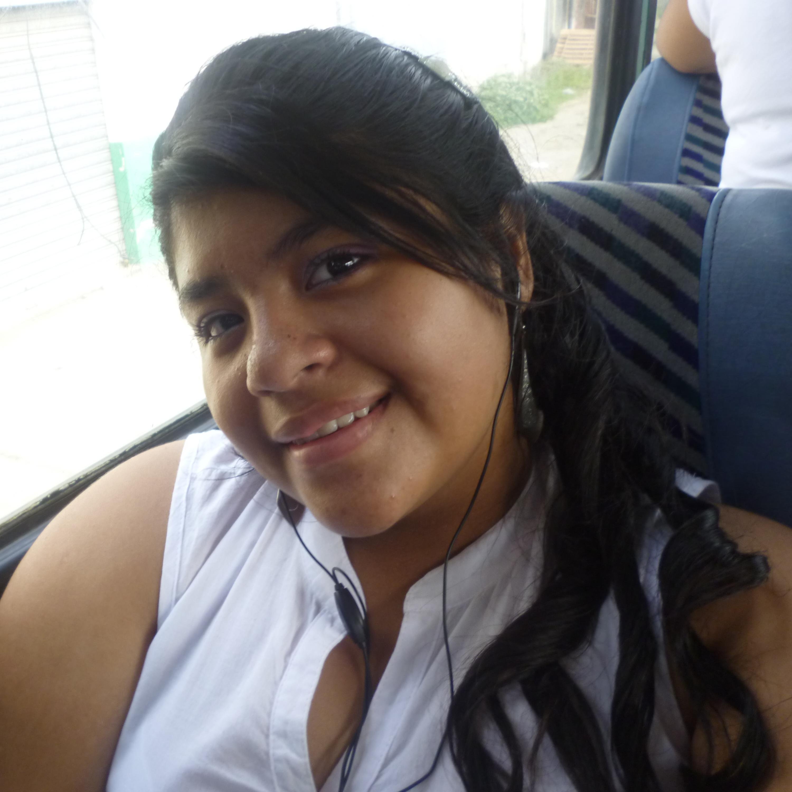 chiica muiii inteligente