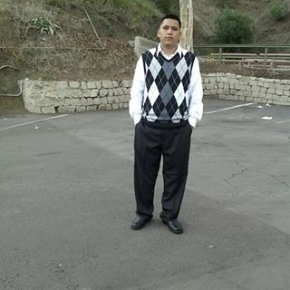 Young man trying to make it to the top #College Student #Basketball#TeamAttendanceforD-Fenders#Lakers4Life#Raiders4Life