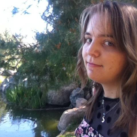 Sylvie. Mobile developer. Nature lover. Music enthusiast. Bookworm. Planning extraordinaire. Traveler.