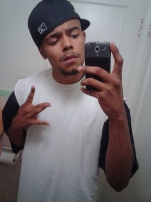 hmu and find out what you wanna kno I don't bite unless you ask haha, single, father to a beautiful daughter,