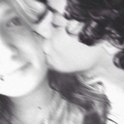 I enjoy photoshop
//follow @rad_tommo //