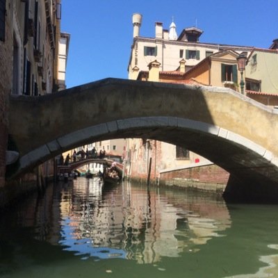 _Gabi_London's profile picture. Music lover and book lover. Be kind ❤️