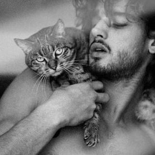 RzaGl4's profile picture. 