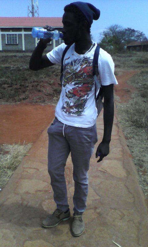 dariosgucci's profile picture. Fake friends believe in rumors, real friends believe in you#teamarsenal