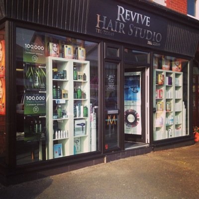 Ladies and gents hair salon located in St Annes, Revive uses Paul Mitchel colours amd products
call 01253 722049 for appointments
