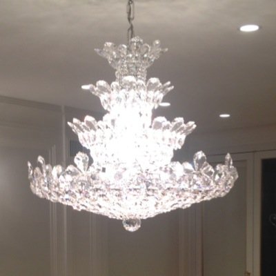 Professional Chandelier Cleaning in the NYC Area 718-966-7478 917-682-5377 Major Credit Cards Accepted ... Free Estimates & Fully Insured