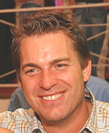 Marketing & Sales Expert. Passion for NEW marketing ideas. Also Coach, Entrepreneur, Networker,Sports (tennis, ski, CrossFit Coach ) paleo and coffee enthusiast