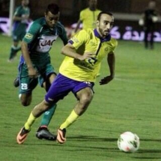 انا والنصر انكتبنا بالهوى عشاق.
