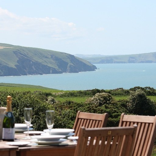 Fabulous Cottage on the Pembrokeshire Coast for up to 10 people. Hot Tub with a stunning view of Cardigan Bay. http://t.co/pRBgY123GR