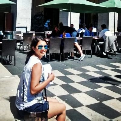 Corporate trainer, Bollywood lover, Voracious reader, Board Game enthusiast.