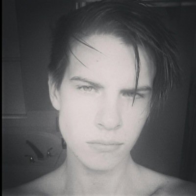 softengineoff's profile picture. 