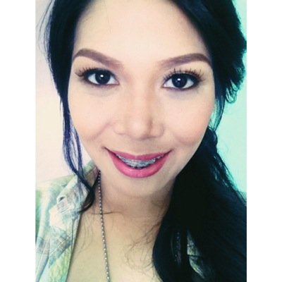 rheadrizzzles's profile picture. traveler. wanderer. adventurer