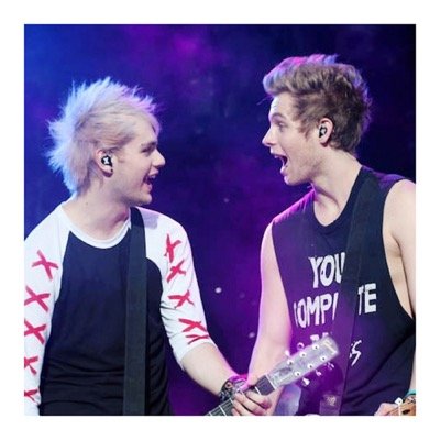 i may or may not be obsessed with 5sos