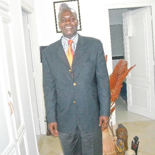 vilasomicis's profile picture. Chef d'entreprise
Consultant