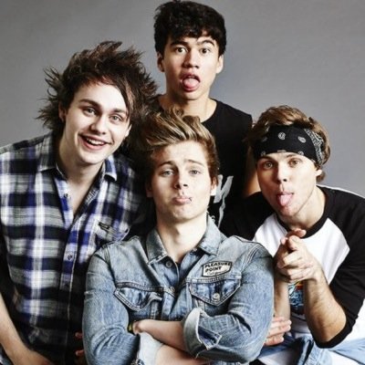 We do weird sh*t. Hey there, follow me and I'll follow you back, Thanks! xx