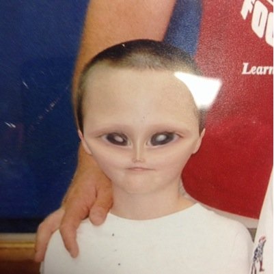 yeaboyrobcox's profile picture. im that kid that wears sandles with ankle socks