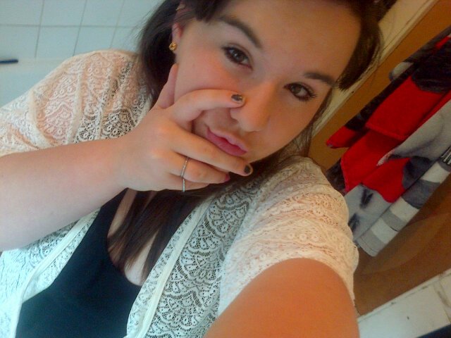 Saw one direction on the 10.04.14♥♥♥♥|HARRY|ZAYN|NIALL|LOUIS|LIAM|Nev Schulman|  Max Joseph !♥♥♥♥|13 year old girl and that's all you need to know☺