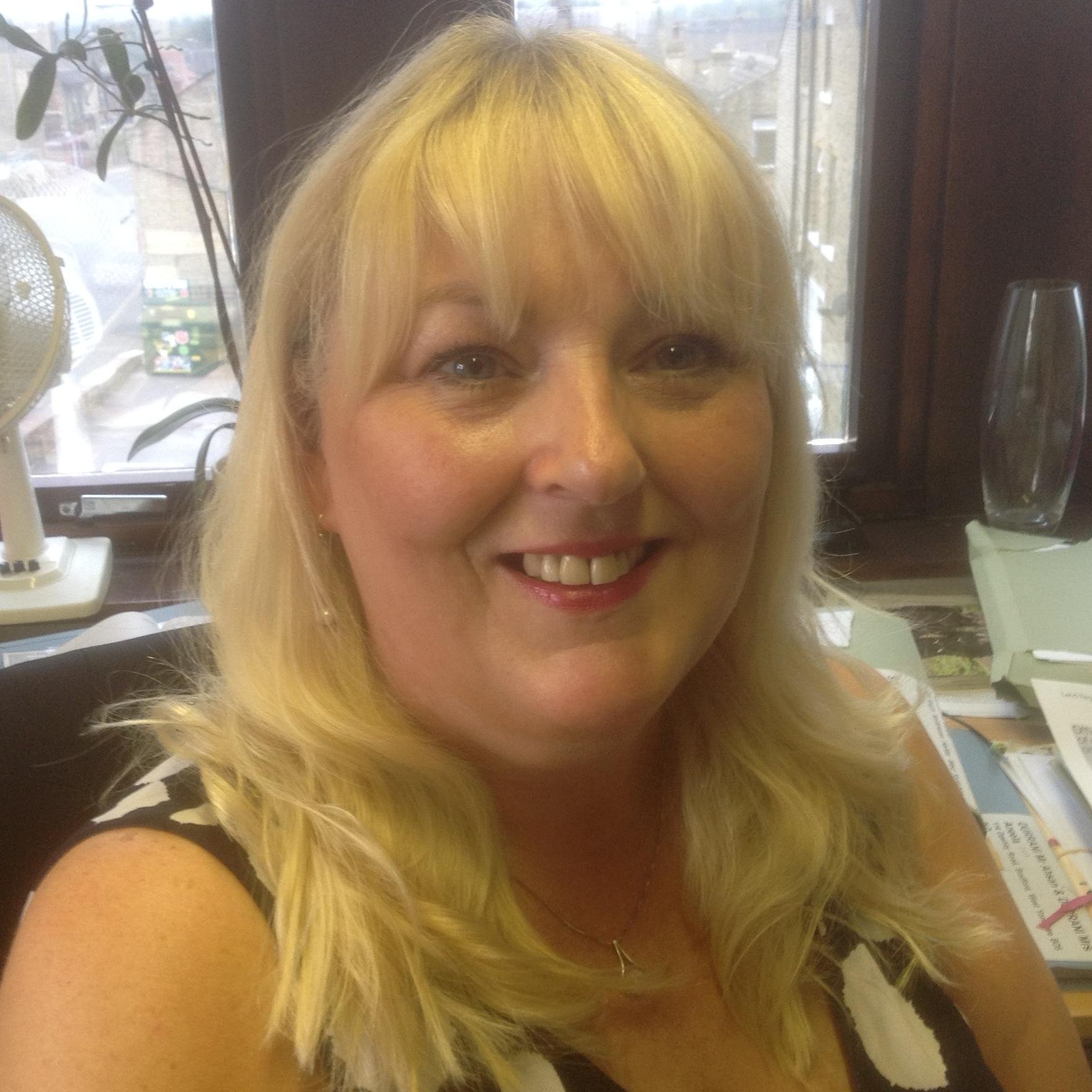 Property Lawyer in Hipperholme, Halifax. Loves her family and cat and Mazda sports car! Zoom, zoom!