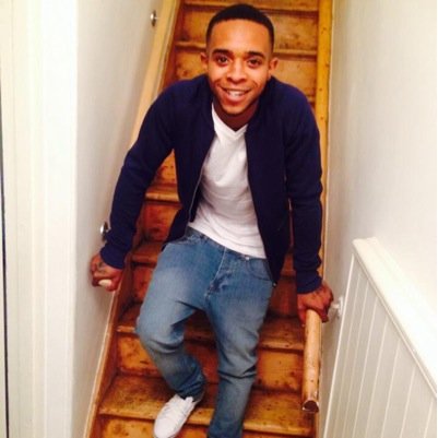 Rowrowtw's profile picture. Living my life @ 23 
Keep  loyall 
No hating