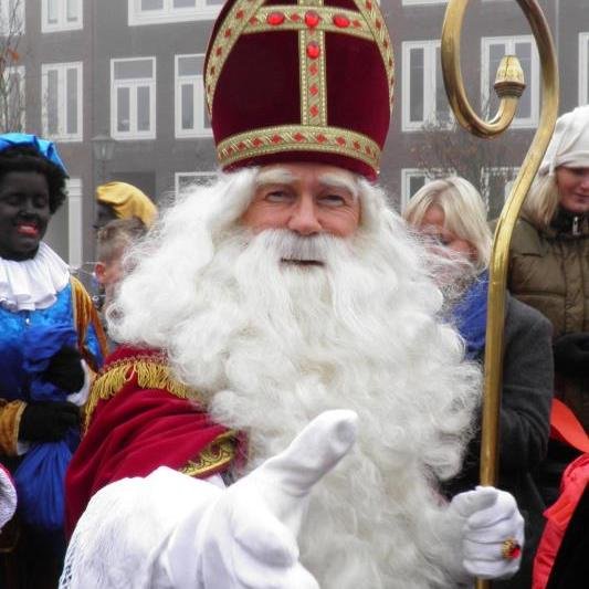 Kinderfeest - 5 december is de dag - 4 enthousiaste bestuursleden - vele vrijwilligers - extra hulp altijd welkom, meld je aan!