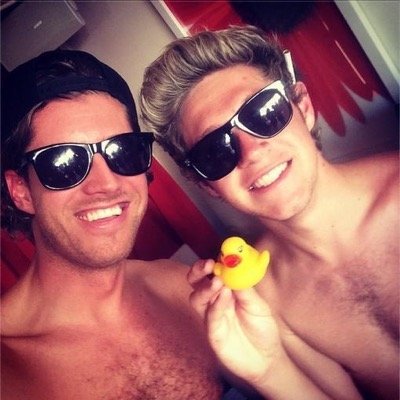 wjdganxia's profile picture. follow @74sniall