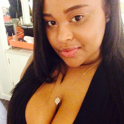 Owner of Simply Chic Accessories 
Follow us on 
IG: Shop_simplychic 
Twitter: Shopsimplychic 
Visit http://t.co/vXh33c7mRL