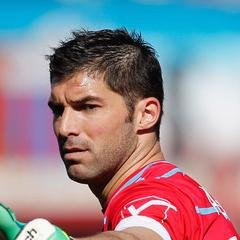 Portero de SSC Napoli. Compañero de Gonzalo.