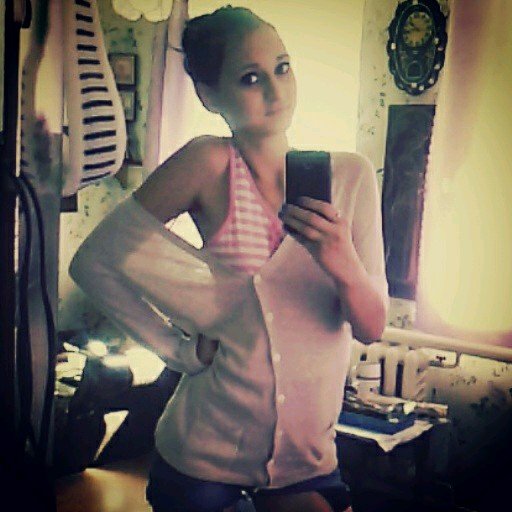 zolotaryova33's profile picture. 