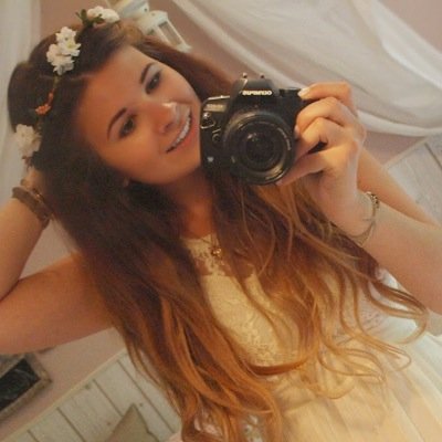 I'm Tally, twenty, from Germany & pretty awesome. It's up to you to believe that.