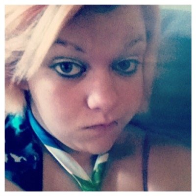 I love weird i love being weird it lets me know im not the same im not fake oh and i love Alice In Wonderland
