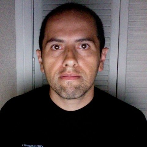 Diseñador y Desarrollador Web por mas de 10 años de experiencia. Adobe Certified Instructor, así como de iOS, Android, HTML. Mac Lover.