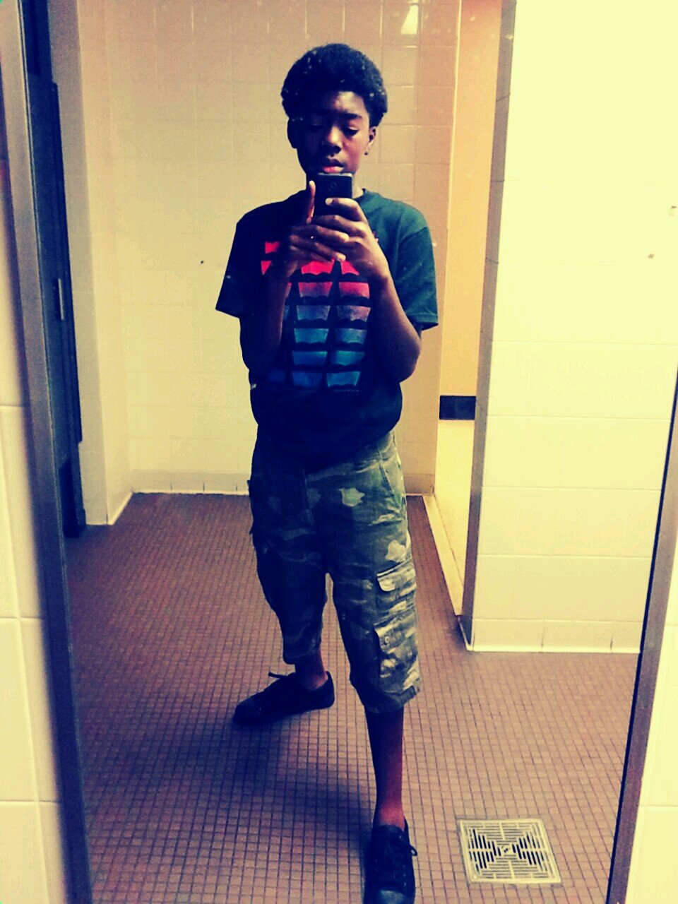 Ima Rapper #Ballislife Iannn Wit Da SnitchinnDont Fw Opps Nd Swaqq A1 Ainn No Switchinn Uhp Over Dis Way Nd Find Meh On Soundcloud @Lil'Jim Or KiDd_Famous