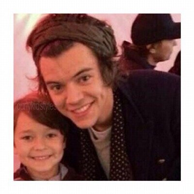 your sunshine will follow you i promise, dont give up! but for now follow @PIZZAHUTNOUIS xxx
