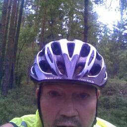 DanielsenStig's profile picture. Venstrevridd. Hater plastposer. Har egen vandrestav og sykkel. Stemmer rødt