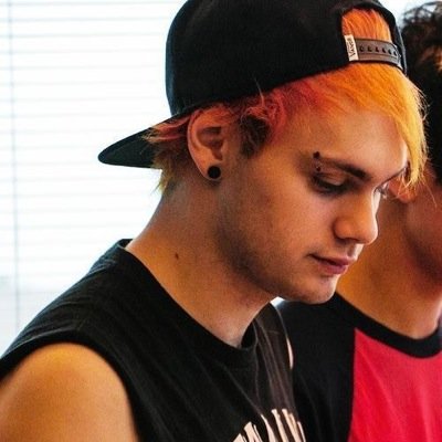 Follow @clifford_wut and @beside_calum