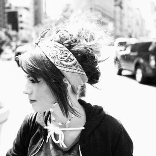 Life is feeling so good 
'cause I keep moving on. 
I’m over the moon doing my thing 
&  I won’t come down. ♡