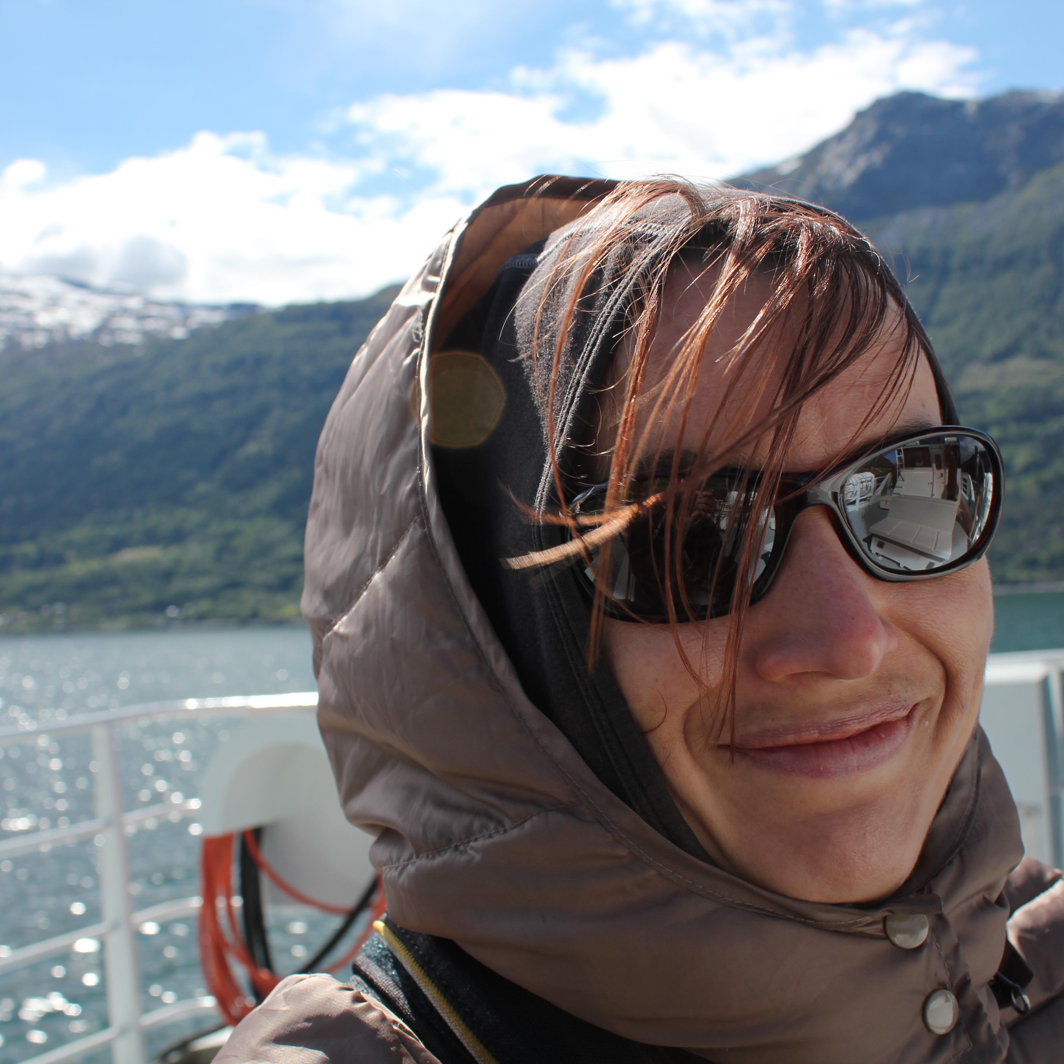 Research scientist, runner, knitter.