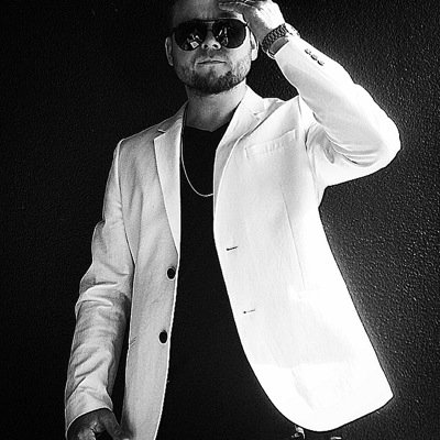 24/7 Hip Hop. Singer, bboy, actor, entrepreneur from Helsinki Finland. • Flow Mo • Saiffa • Team Kauhanen • http://t.co/B5a06nmpQh mikko.bjork@saiffa.fi