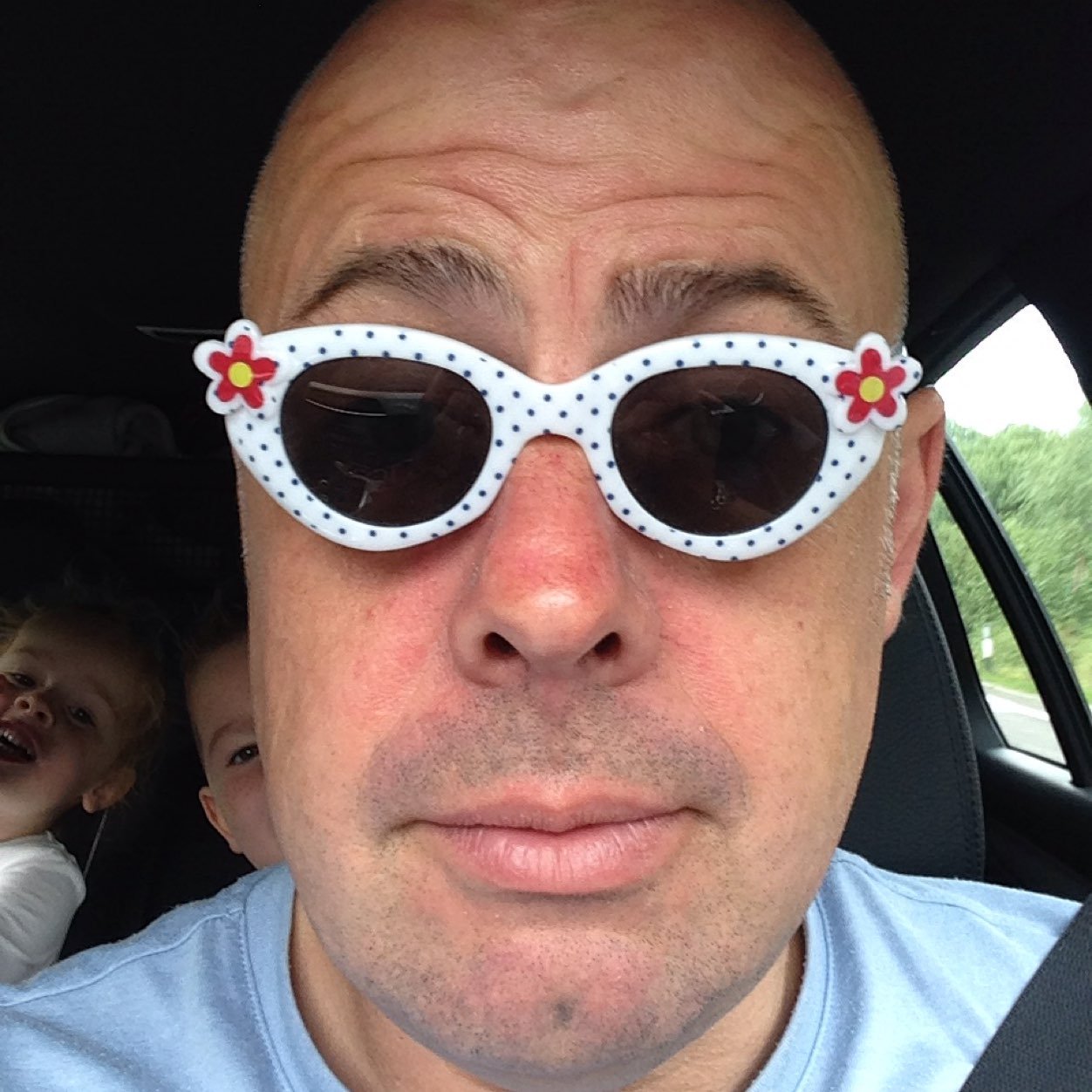 Marketing Technologist with digital transformation passion and full-time email junkie. Doting Dad to my little heros.