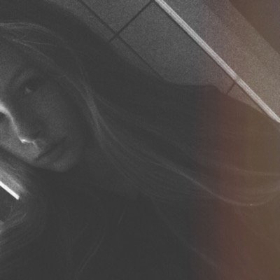 Canada • 14 • single • The lonliest are such delicate things • Volleyball=life •
Forest city •