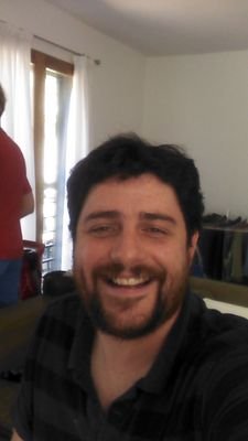 LeanVuotto's profile picture. consejero escolar La Plata, Peronista, pincha rata.