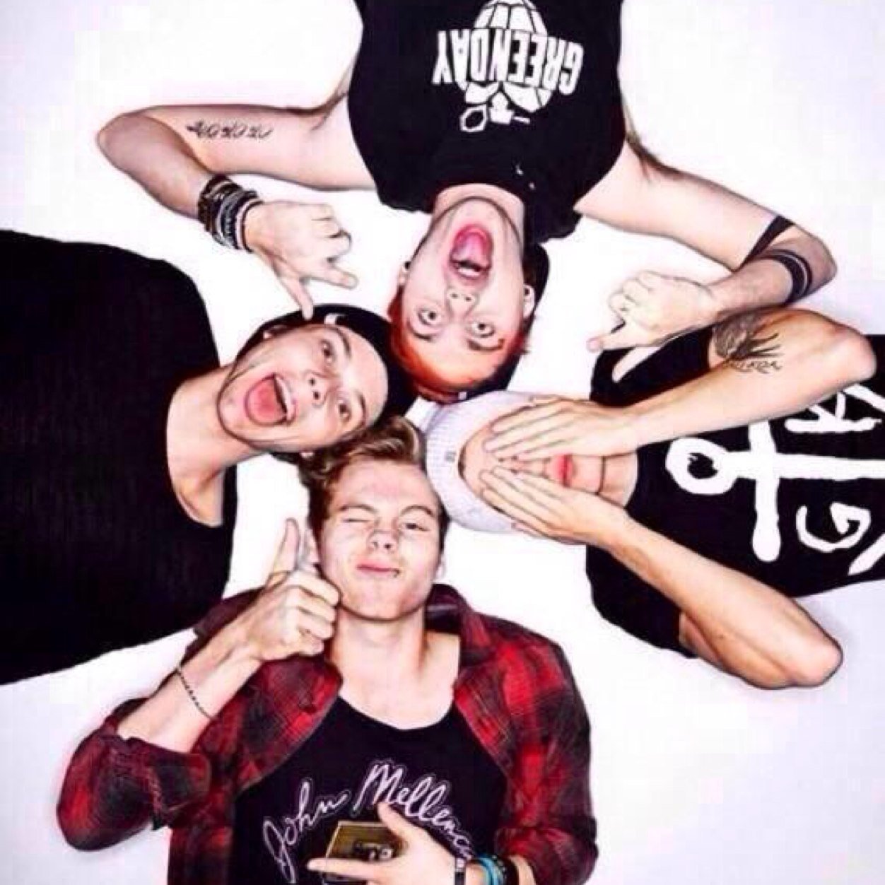 18. I just really love 5sos okay? Fucking sunshines.