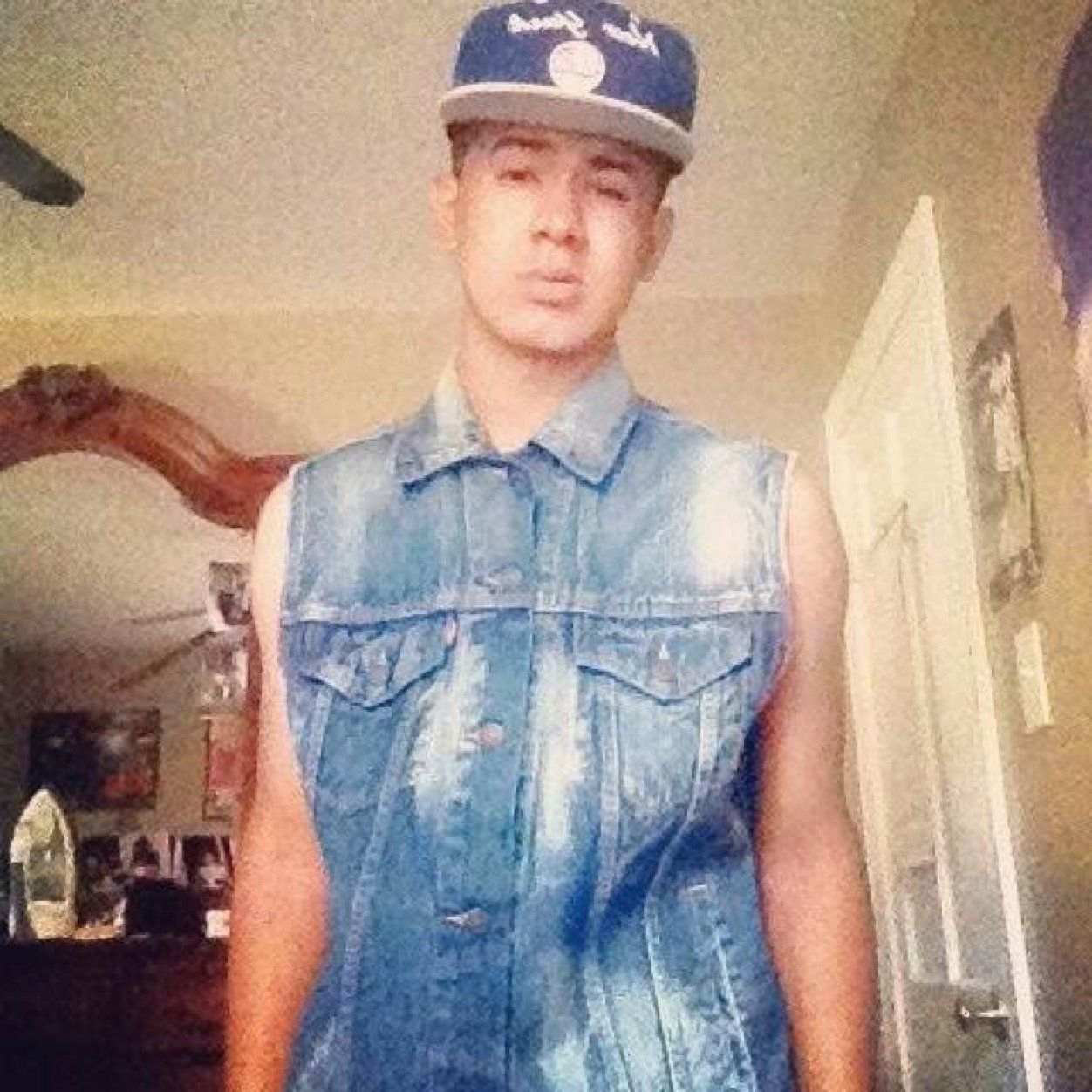 fckinglovesong's profile picture. :)#TEAMBROWNBOYS #TEAMCapriSun