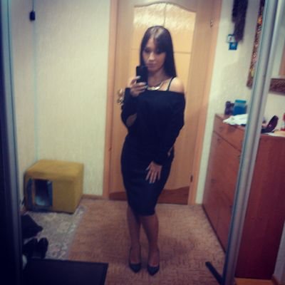 Kardashyan_Esm's profile picture. 